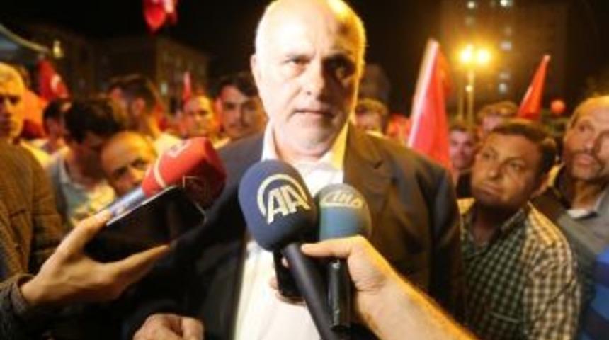 Bilgi&ccedil;&rsquo;ten Halkı Tedirgin Etmeye &Ccedil;alışanlara Pirim Vermeyin &Ccedil;ağrısı