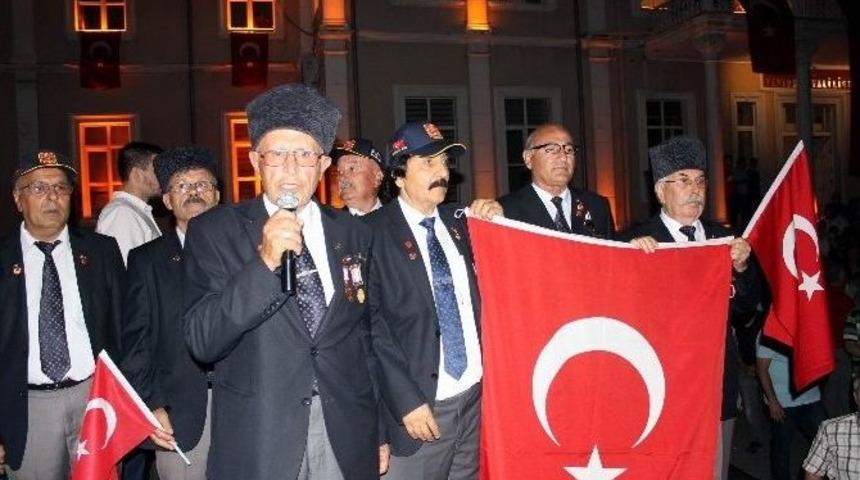 Kıbrıs Gazisi Akıncı, &ldquo;d&uuml;şmanı &Ouml;ld&uuml;rd&uuml;ğ&uuml;m&uuml;zde Bile &Uuml;z&uuml;l&uuml;rd&uuml;k, Bunlar Nasıl Kendi Milletine Kurşun Sıktı Anlayamıyorum&rdquo;