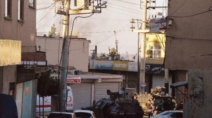 Diyarbakır&rsquo;da Pkk&rsquo;lı Ter&ouml;ristlere Y&ouml;nelik D&uuml;zenlenen Operasyona Asker Takviye Edildi
