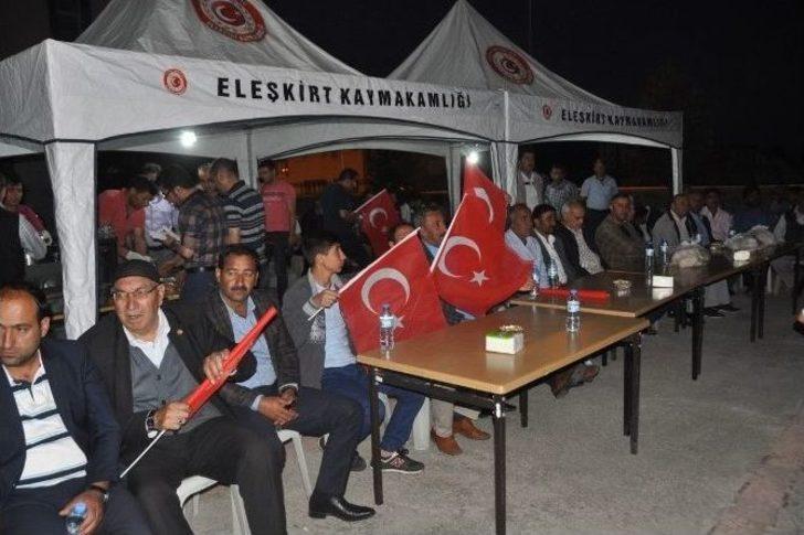 Eleşkirt’te Demokrasi Nöbeti G4