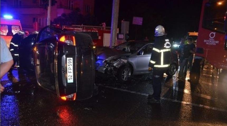 Fatsa&rsquo;da Trafik Kazası: 3 Yaralı