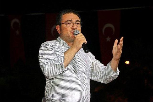 Aydın Büyükşehir Belediyesi, Demokrasi Şehitleri İçin Lokma Döktürdü