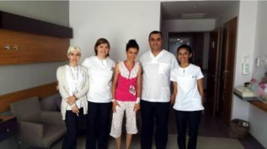 12 Yıldır &Ccedil;ektiği Istıraptan 30 Dakikada Kurtuldu