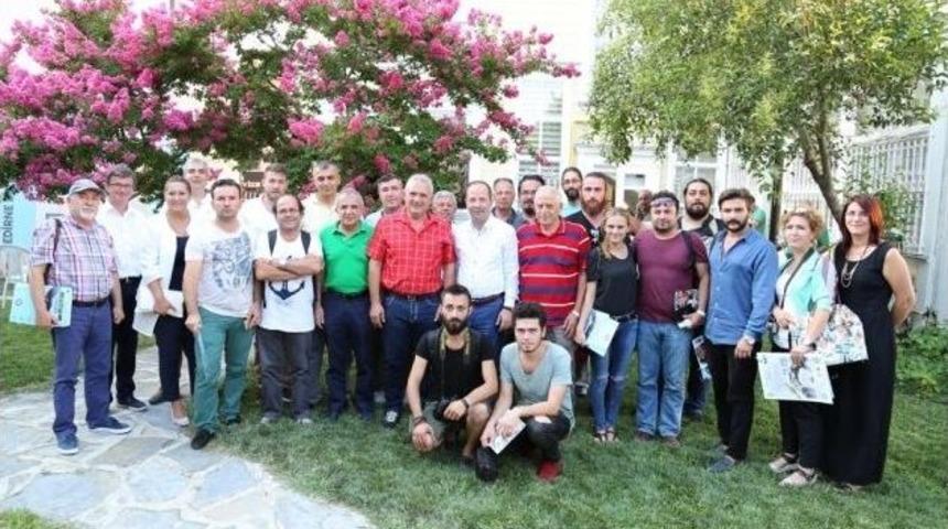 5. Gazeteci G&ouml;z&uuml;yle Kırkpınar Fotoğraf Yarışması&rsquo;nda &Ouml;d&uuml;ller Sahiplerini Buldu