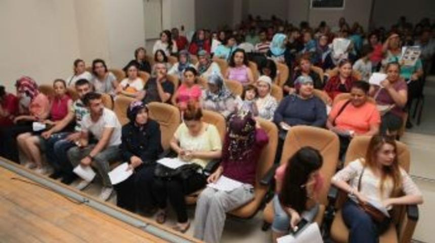 Bayraklı&rsquo;da İş Bulanların Sayısı 12 Bini Buldu