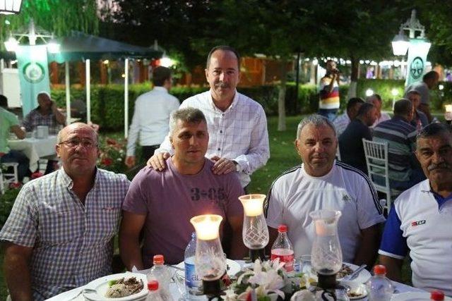 Edirne Belediye Başkanı Gürkan, Hakem Ve Cazgırlarla Bir Araya Geldi