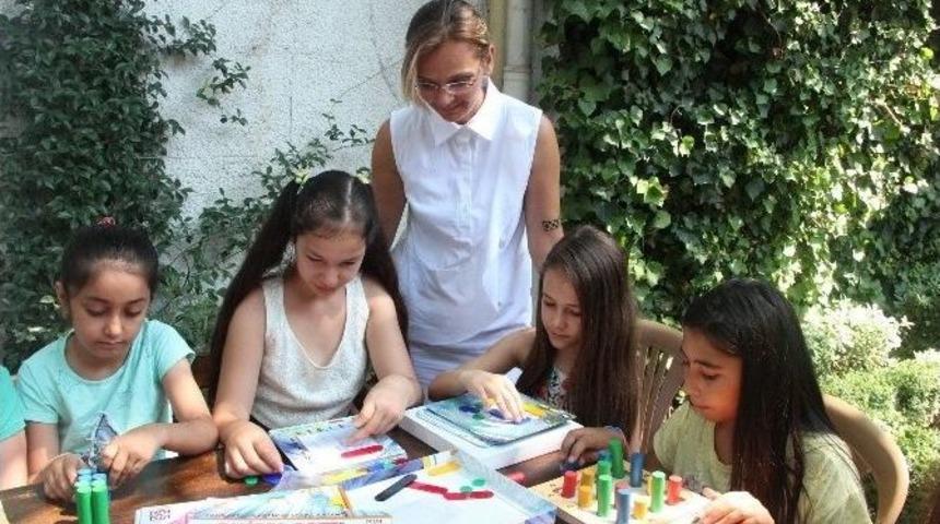 &lsquo;bizim Dahiler&rsquo; İle Gen&ccedil; Beyinlerdeki Dehayı &Ccedil;ıkartıyorlar