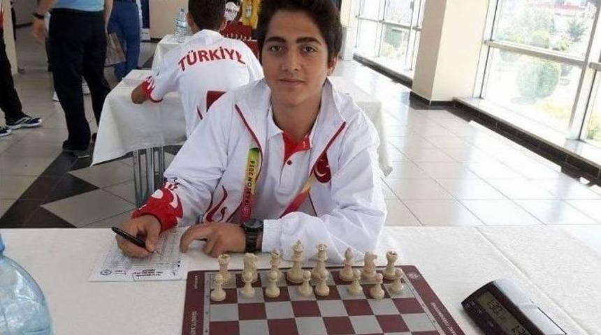 Kağıtsporlu Efe Mert Kılı&ccedil; Slovakya&rsquo;ya Gitti