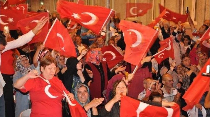 Meydanlarda Feto Elebaşı G&uuml;len&rsquo;e B&uuml;y&uuml;k Tepki