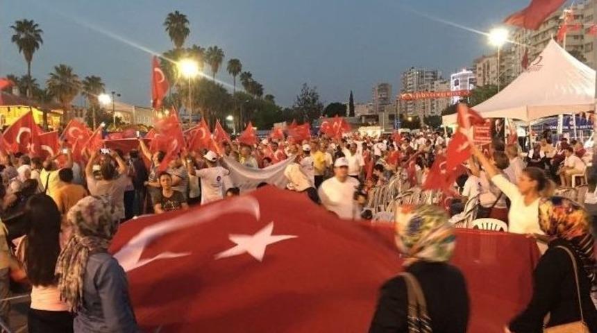 Türk Kızılayı, Milleti İle Demokrasi Nöbetinde
