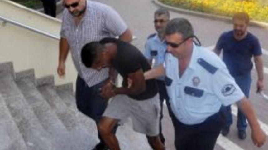 Cezaevi Firarisi Finike&rsquo;de Yakalandı