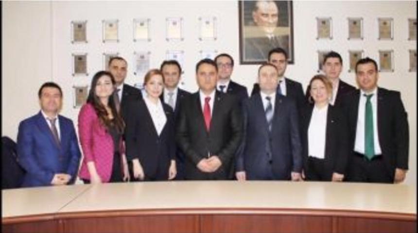 İnşaat M&uuml;hendisleri Odası Başkanı G&ouml;khan &Ccedil;elikt&uuml;rk: &ldquo; Millet İradesine Yapılan Hukuk Dışı Hi&ccedil; Bir Hareket Kabul Edilemez&rdquo;