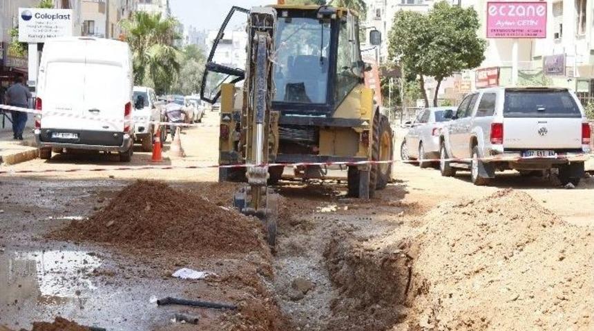 Patlayan Doğal Gaz Borusu Paniğe Neden Oldu