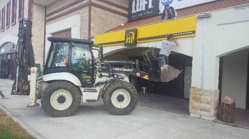 Avrupa&rsquo;nın En B&uuml;y&uuml;k Otoyol Tesisinde B&uuml;y&uuml;k Fet&ouml; Temizliği