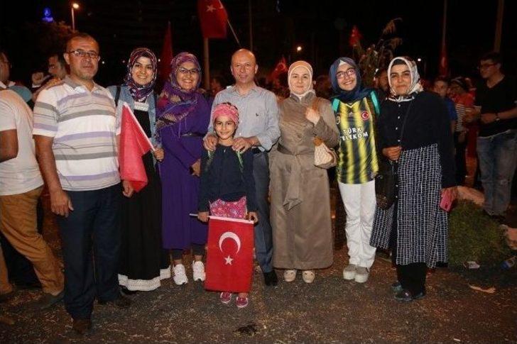 Çolakbayrakdar Çifti Meydanı Boş Bırakmıyor G2