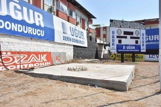 Başkan Alıcık, Stattaki Baz İstasyonunu Kaldırttı