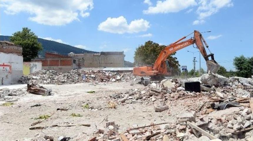 Kent Meydanı D&ouml;n&uuml;ş&uuml;mle Ayağa Kalkacak