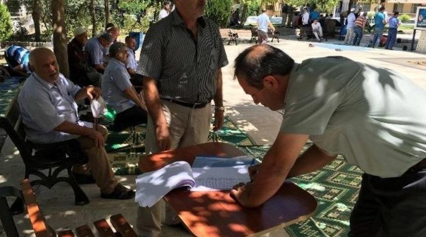 &Uuml;st Ge&ccedil;it İ&ccedil;in Camide İmza Kampanyası