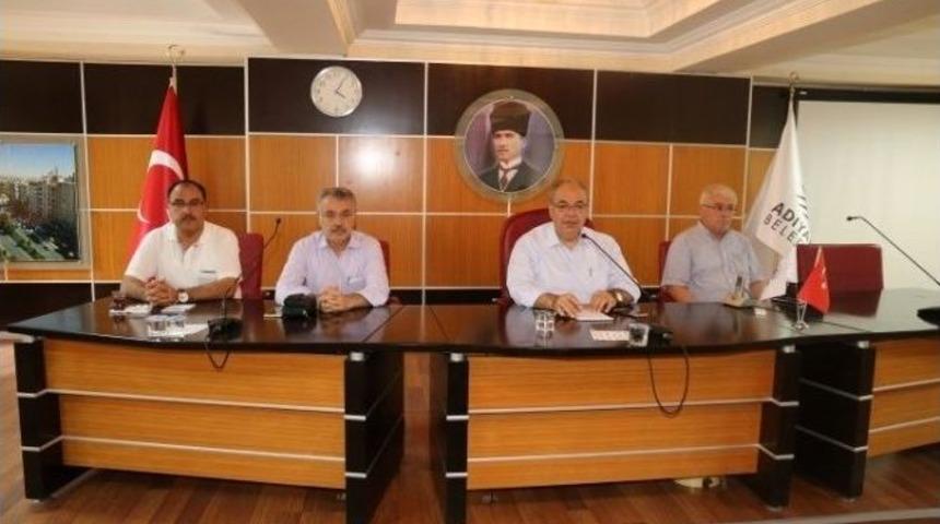 Adıyaman Belediyesinde Durum Değerlendirme Toplantısı
