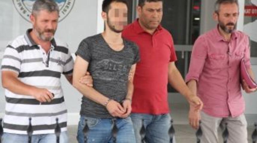Arkadaşını Bı&ccedil;aklayan Tutuklandı