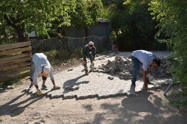 Belediyeden Yol Yapımı Ve Parke Döşeme Seferberliği 2