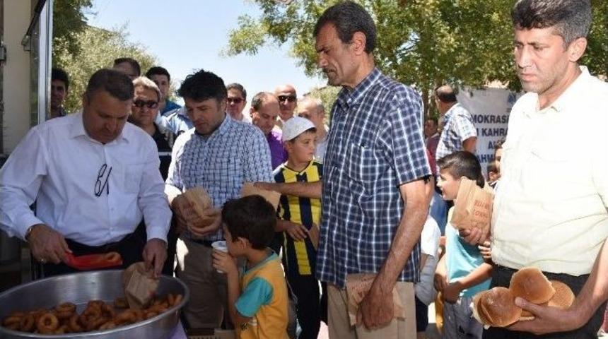 Yunusemre Şehitlerimiz İ&ccedil;in Lokma D&ouml;kt&uuml;rd&uuml;