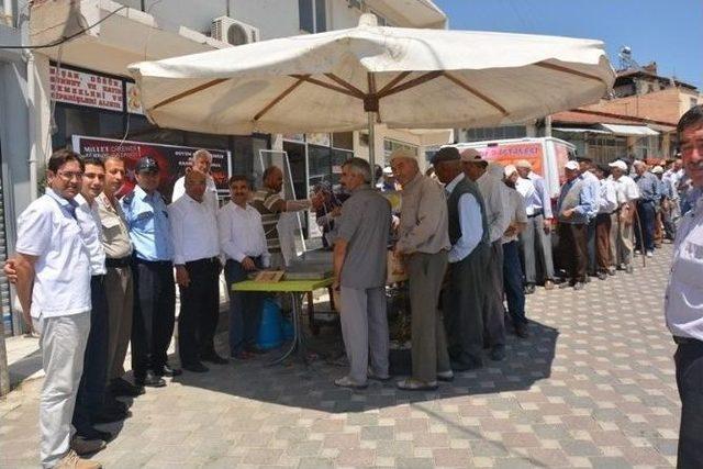 Selendi’de Demokrasi Şehitleri İçin Lokma Hayrı