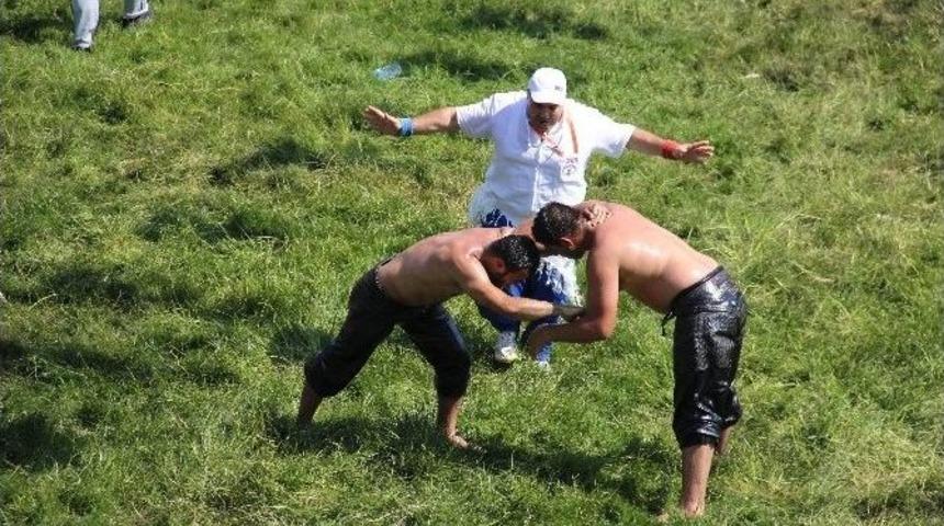 61 Başpehlivan Dualı &Ccedil;ayırda M&uuml;cadele Verecek