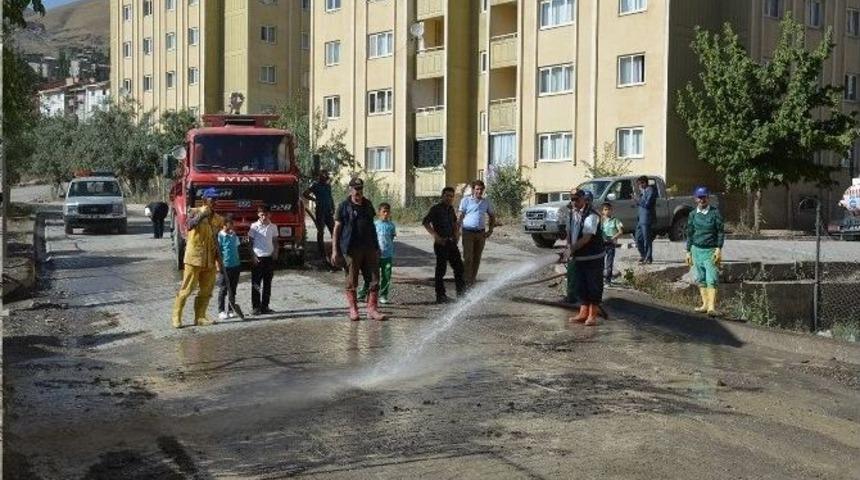 Hakkari&rsquo;de &Ccedil;evre Temizliği