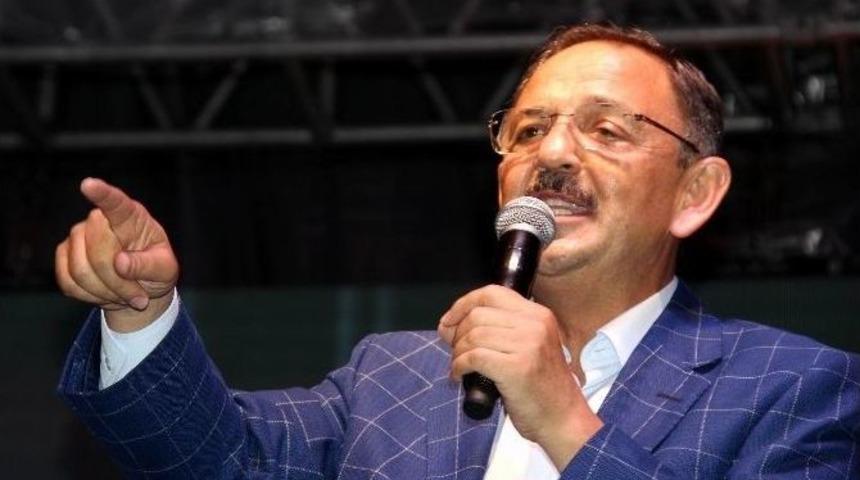 &Ccedil;evre Ve Şehircilik Bakanı Mehmet &Ouml;zhaseki: