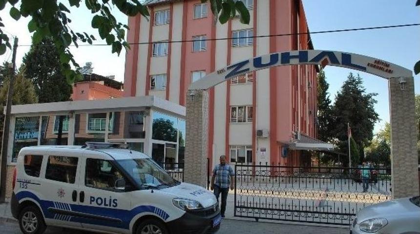 Fet&ouml;&rsquo;n&uuml;n Salihli&rsquo;deki Eğitim Kurumlarına Baskın