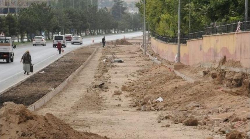 Niğde&rsquo;ye Modern Bisiklet Ve Y&uuml;r&uuml;y&uuml;ş Yolu