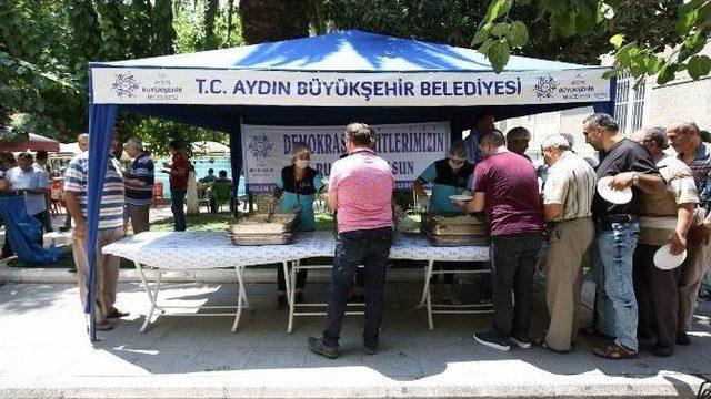 Büyükşehir Demokrasi Şehitleri İçin Hayır Yaptı