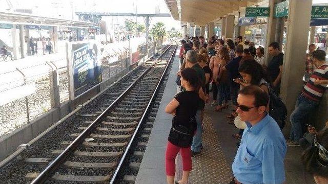 İzmirliler Güne Kötü Başladı