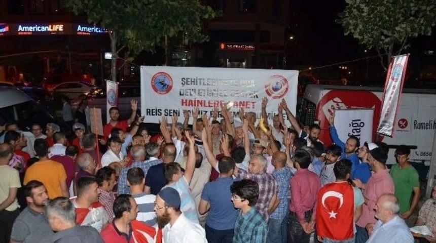 Bursa&rsquo;da Demokrasi Şehitleri İ&ccedil;in Mevlit Okutuldu