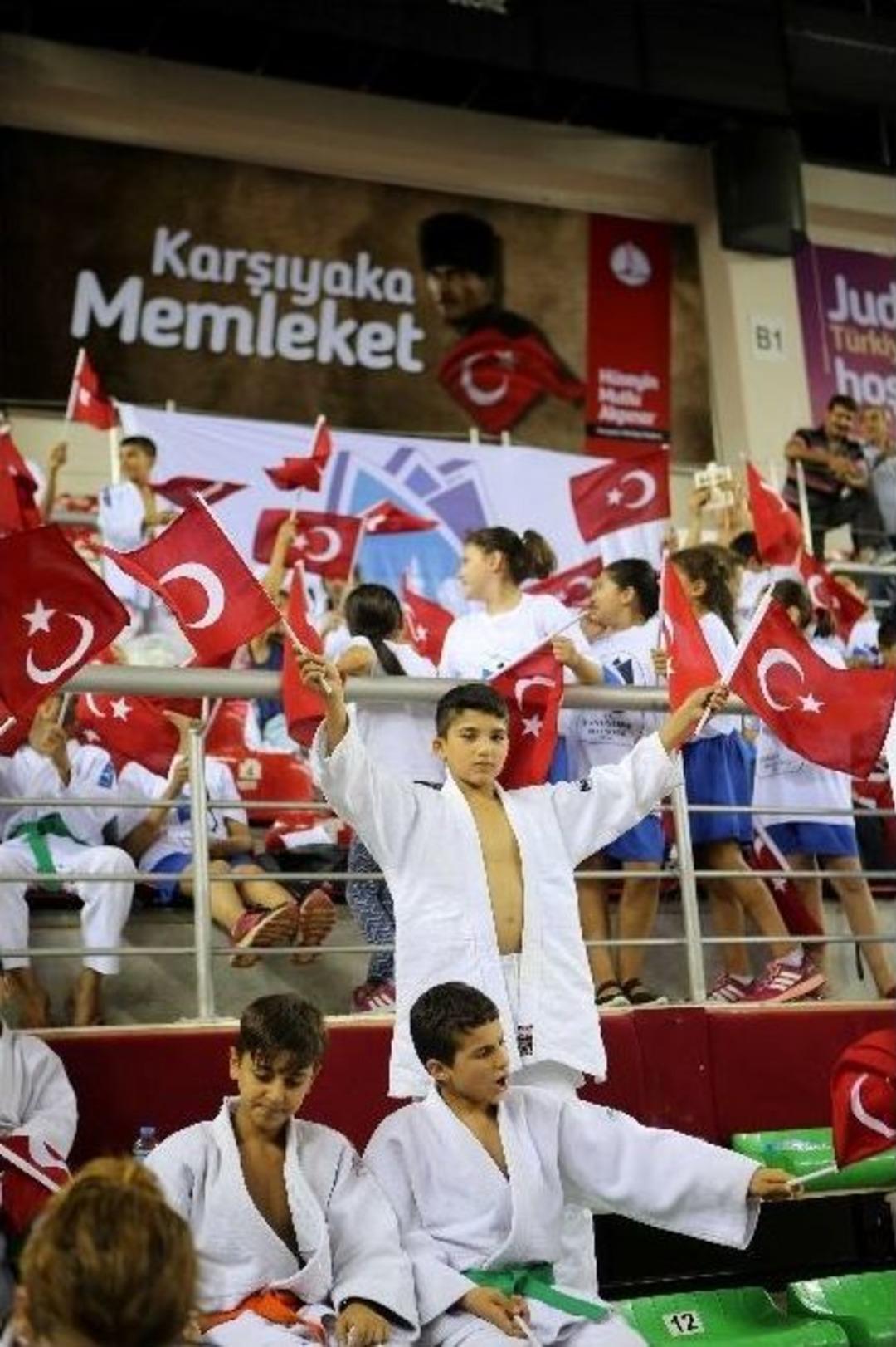 Minik Judocular Karşıyaka&rsquo;da