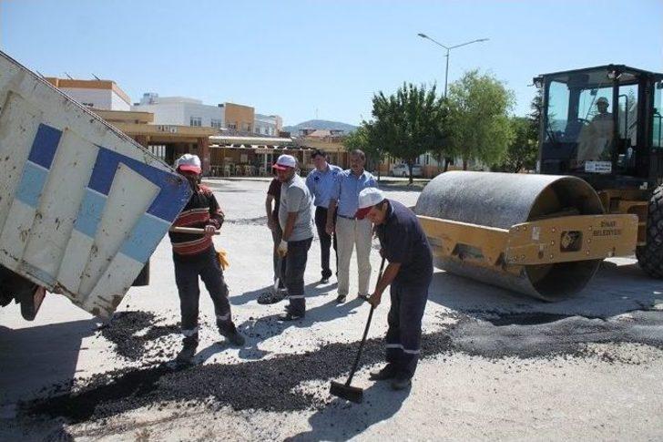 Dinar’da Sıcak Asfalt Serim Ve Yol Yama Çalışmaları Devam Ediyor