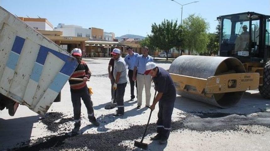 Dinar&rsquo;da Sıcak Asfalt Serim Ve Yol Yama &Ccedil;alışmaları Devam Ediyor