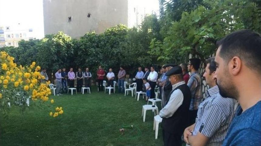 Şırnak&rsquo;ta Darbe Girişimi Şehitleri İ&ccedil;in Mevlit Okutuldu