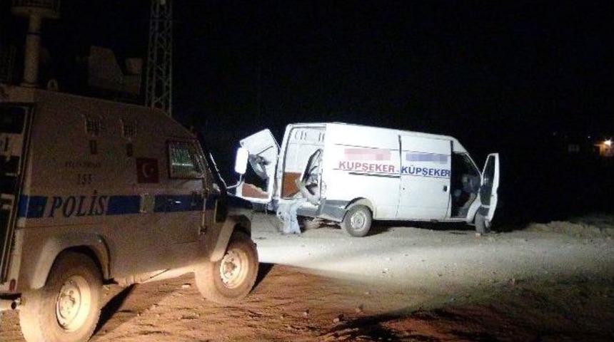 Aranan Bombalı Ara&ccedil; F&uuml;nyeyle Patlatıldı.