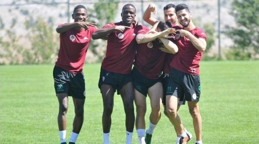 Alanyaspor, Yeni Sezon Hazırlıklarını S&uuml;rd&uuml;r&uuml;yor