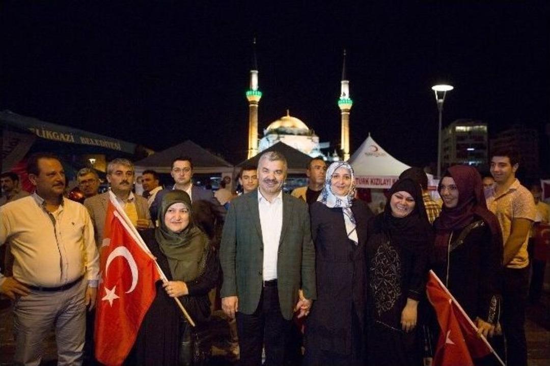 Başkan &Ccedil;elik Ailece N&ouml;bette