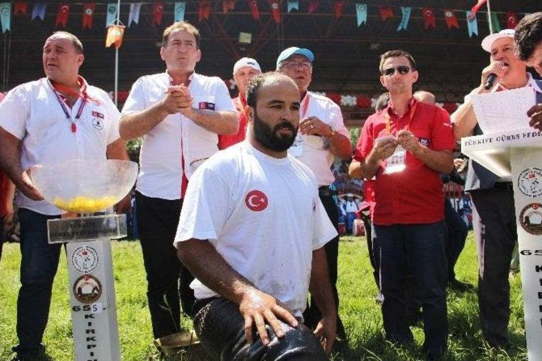 Tarihi Kırkpınar Yağlı G&uuml;reşleri&rsquo;nde Başpehlivanlık İlk Tur Kura &Ccedil;ekimi Yapıldı