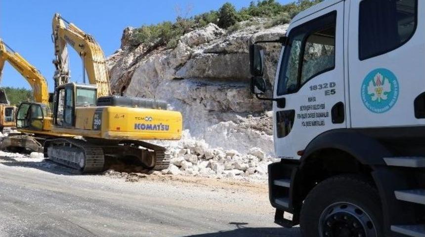 Büyükşehir, Kırkağaç’ta Asfalt Sözünü Tutuyor