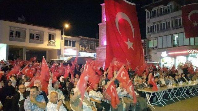 Bekiroğlu’ndan Kargı’da Demokrasi Nöbetine Destek