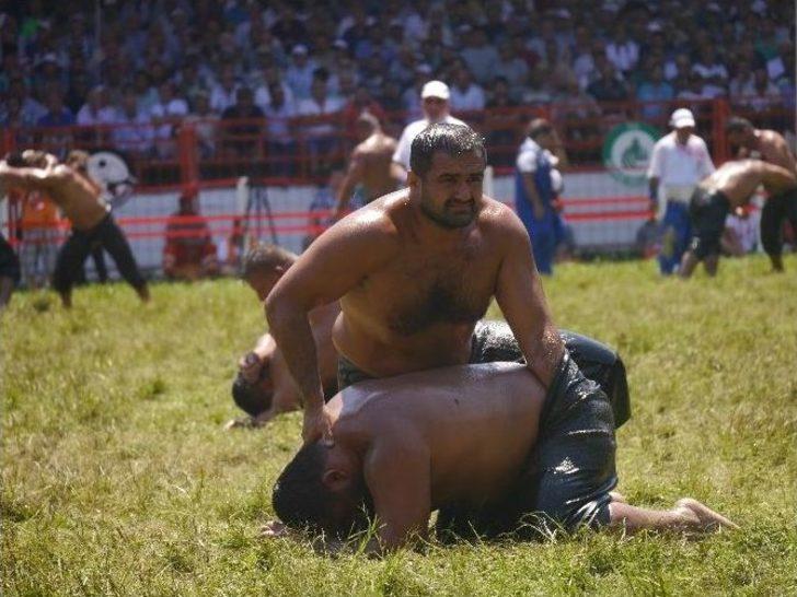 Başpehlivanlar Kırkpınar’da Kıran Kırana Güreşti G1