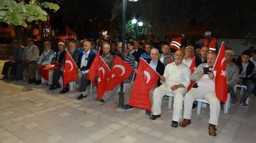 G&ouml;lpazarı&rsquo;da Demokrasi Şehitleri İ&ccedil;in Mevlid-i Şerif Okutuldu