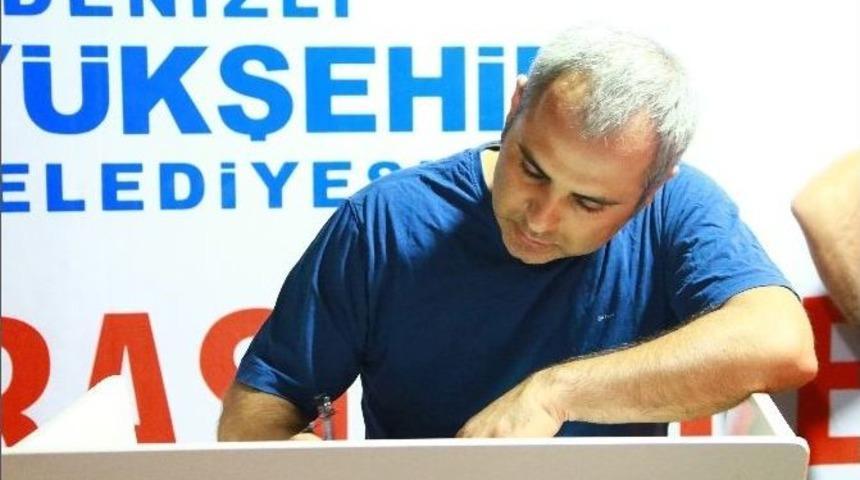 Demokrasi K&uuml;rs&uuml;s&uuml;&rsquo;nde Darbe Anılarını Yazdılar