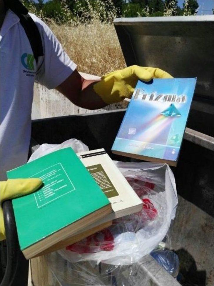 Dursunbey Myo’da Fetö’ye Ait Kitaplar Bulundu G4