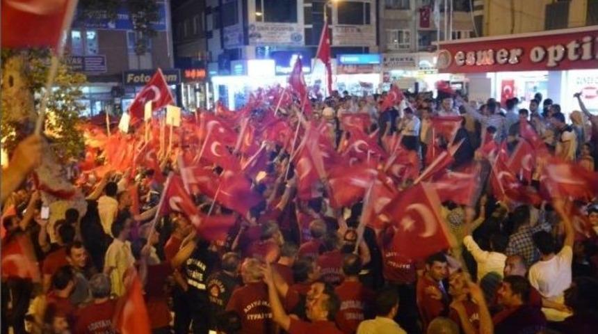 Belediye Personeli Demokrasi N&ouml;betinde